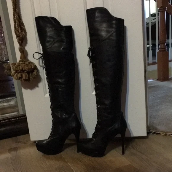 - STUART WEITZMAN BLK OVER THE KNEE SOFT REAL LEATHER LACED TIE UP PLATFOR…